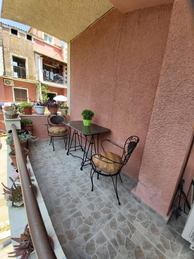 Eugenia Apartment เปรามา ภายนอก รูปภาพ